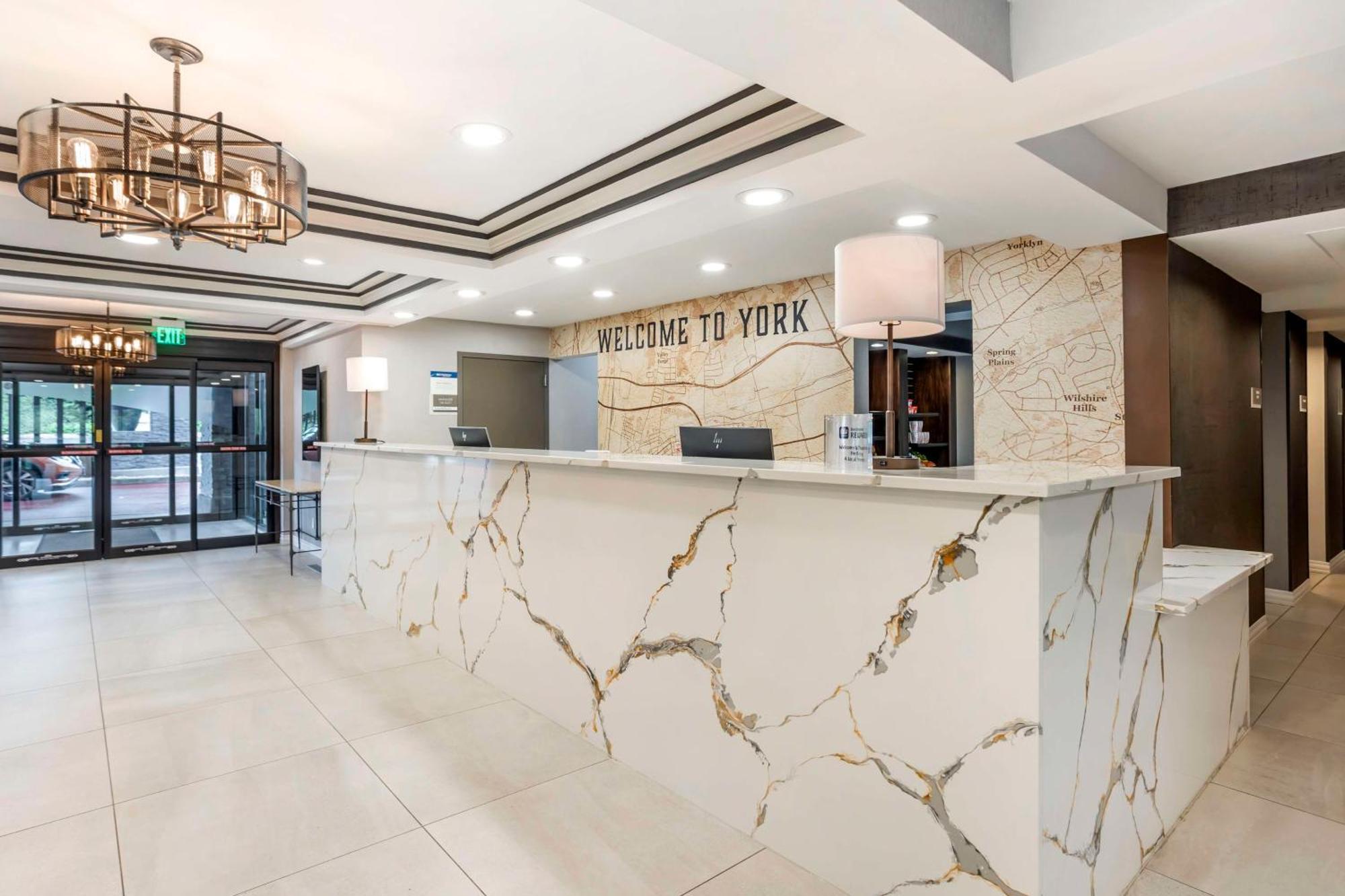 Best Western Plus Heritage Rail Inn & Suites York Ngoại thất bức ảnh